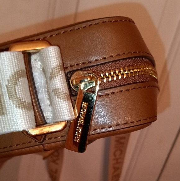 Michael Kors Crossbody Bag - Picture 10 of 16